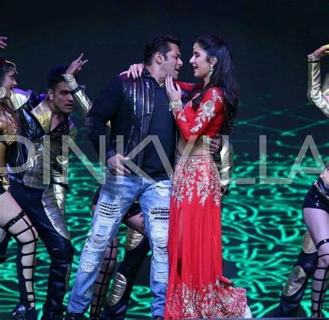Bollywood Actor Salmankhan With Katrina Kaif At Dabangg Pune Tour Performance Salman Khan