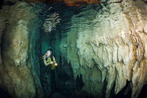 15 Impressive Underwater Caves That Will Mesmerize You Page 15 Enthralling