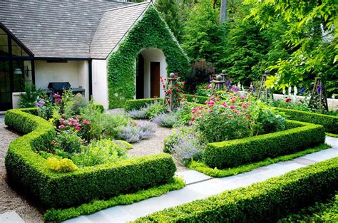 Planters Inc English Style Formal Garden Cottage Garden Cottage