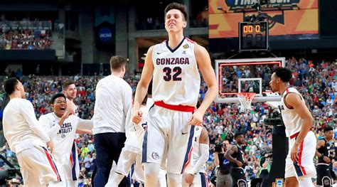 Gonzaga Basketballs Zach Collins Embodies Rise To National Title
