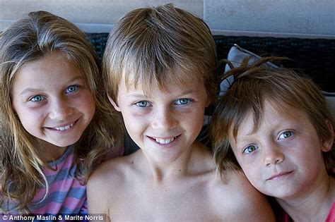 The Angels Of Mh17 Have Finally Returned Home Daily Mail Online