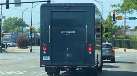 Amazon Deploying Larger Ups Style Delivery Trucks Autoblog