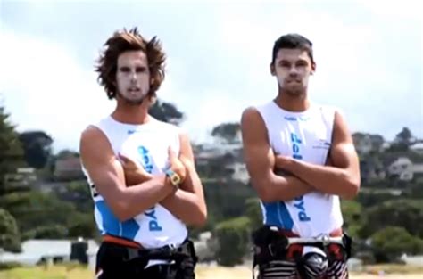 He won the gold medal in the men's event at the 2019 rs:x world championships and 2020 rs:x world championships. Dorian van Rijsselberghe en Kiran Badloe klaar voor Hyres ...