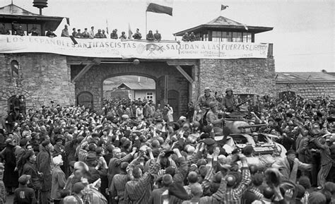 75º aniversario de la liberación del campo de concentración nazi de