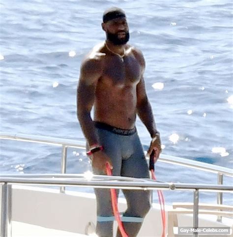 Lebron James Shirtless And Bulge On A Yacht The Men Men