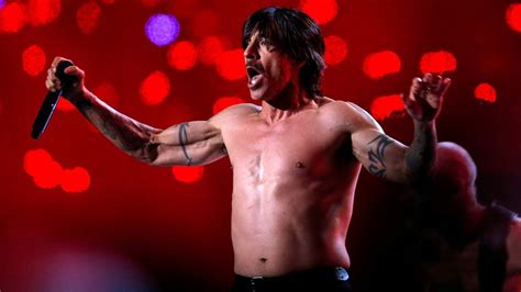 Anthony Kiedis Vocalista Do Red Hot Chili Peppers é Hospitalizado