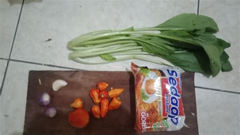 Kamu bisa membuat mie ayam lemonilo menggunakan 8 bahan baku dan 3 langkah. cara masak mie sedap goreng ala anak kos-kosan dijamin ...