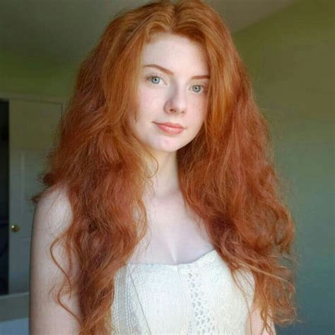 pin by daniyal aizaz on redheads gingers in 2020 with images red hair freckles red blonde