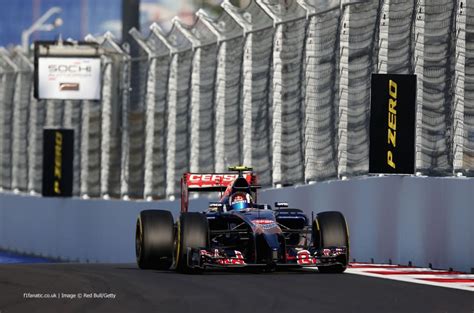 Daniil Kvyat Toro Rosso Sochi Autodrom 2014 · Racefans