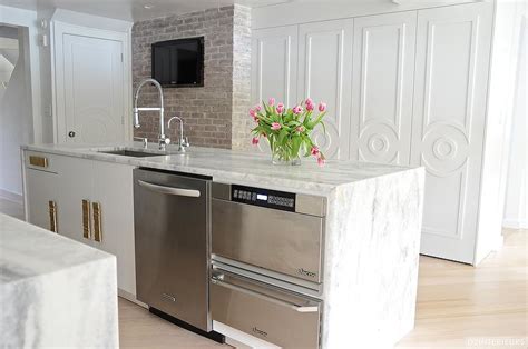 Standard kitchen island dimensions with seating 4 diagrams. Kitchen Island with Warming Drawer and Microwave Drawer ...