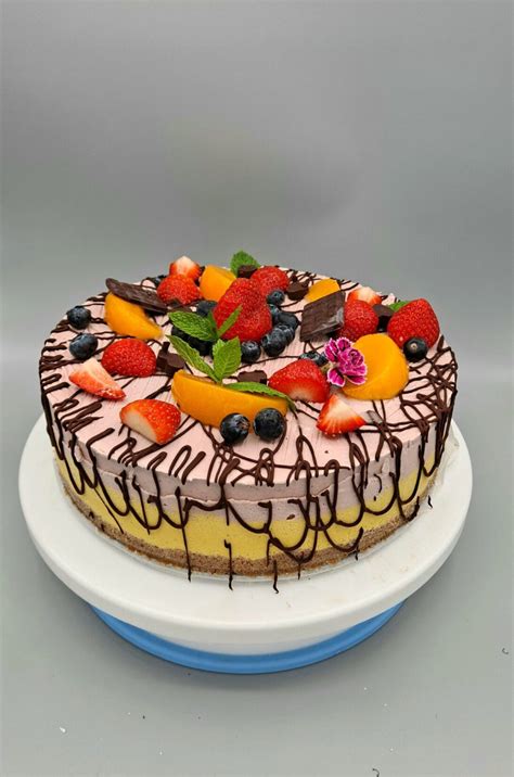 Big cake - Vegan, plant-based, sugar-free delicious cakes - Eat's Healthy