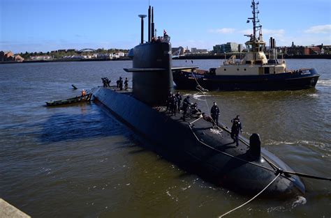Dutch naval submarine. | Submarines, Submarine, Naval