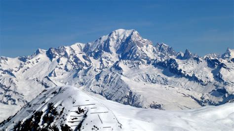 Versant Italien Du Mont Blanc Vu Depuis 40km25mi Flickr Photo