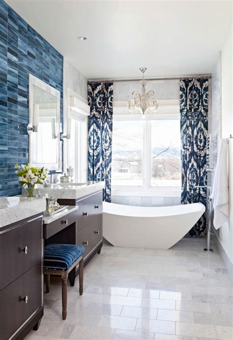El cuarto de baño se ha convertido en una de las estancias más importantes de la casa. 1001 + ideas de decoración de baños blancos modernos