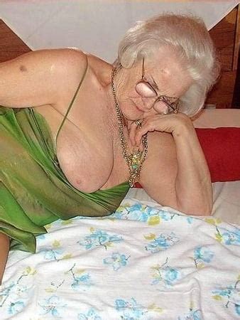 Sex Gallery Old Slut Granny Nameless Showing You Her Tits And Cunt
