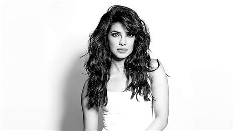 Hd Wallpaper Actress Beautiful Beauty Bollywood Brunette Chopra