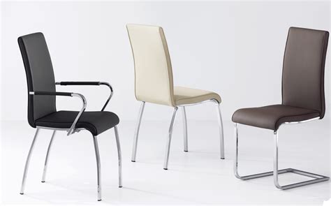 Silla 161, fantástica silla de diseño moderno tapizada en piel sintética y patas pintadas en gris es una silla muy cómoda y encaja con cualquier tipo de mesa de cocina. Silla de cocina Elsa | Compra en Confortonline.es