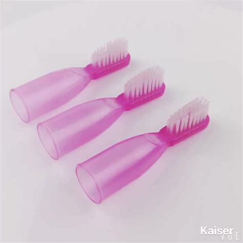 Disposable Finger Toothbrush For Adults And Bristle Colored Adult