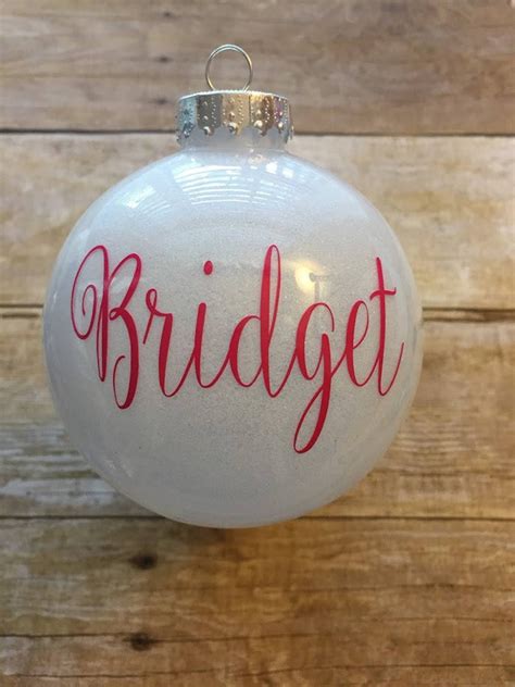 These Personalized Christmas Ornaments Make Great Ts For Friends And
