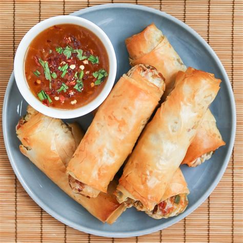 Watch how to make vegetable dim sum! Thirsty For Tea Dim Sum Recipe #11 : Vegetable Egg Rolls