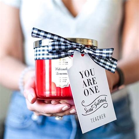Right now online at bath & body works when you sign into your bath and body works account or create one and write a review on a recent purchase you have made you will be entered in to win a $500 gift card! Pin by Joni Johannsen on Gift Giving | Teacher gifts, Bath ...