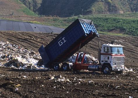 Design Of Sanitary Landfill Site Site Preparations And Criteria For