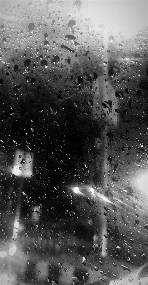 Rain Drops Night Aesthetic Rain Photography Dark Academia Wallpaper