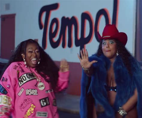 Lizzo And Missy Elliott Twerk At A Diner For Tempo Video