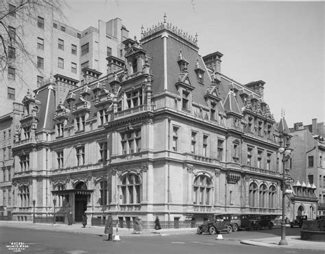 The Gilded Age Era The Astor Double Mansion On Fifth Avenue