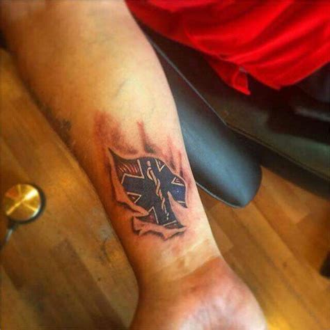 Whether it's medical jewelry or a tattoo, a paramedic may not notice either. Pin by Noah Erausquin on EMT | Life tattoos, Ems tattoos ...