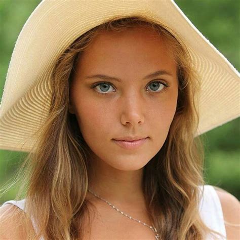 Katya Clover Girls With Hats Female Portrait Beauty Women