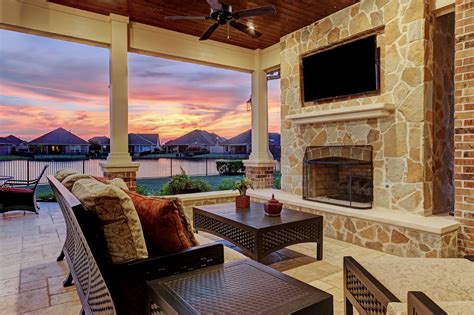 Gorgeous Covered Patio With A Breathtaking View Of The Lake By Texas