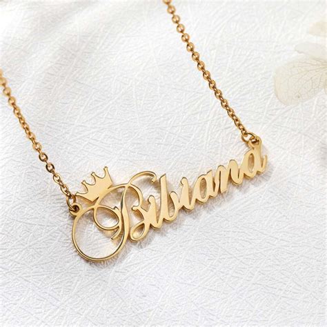 Custom Nameplate Personalized Crown Name Necklace For