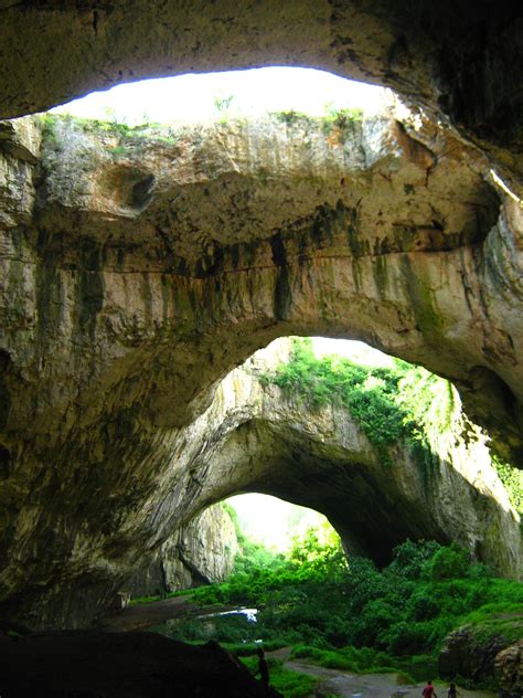 Devetashka Cave Bulgaria One Of The Biggest Caves In