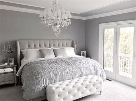 Reflective accessories, such as the mirror above the bed and the mirrored nightstand, also break up the white. 10 Calm and Charming All White Bedrooms - Master Bedroom Ideas