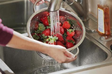 How To Wash Fruits And Vegetables Just A Pinch