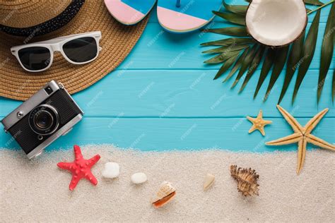 Free Photo Flat Lay Seaside Composition With Copy Space