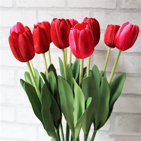 10pcs Classic Artificial Flowers Silk Flower Tulips Red