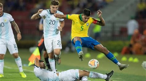 واختيرت البرازيل، وهي واحدة من أكثر الدول المتضررة من جائحة فيروس كورونا المستجد. منتخب البرازيل 2020 : Ù…Ù†ØªØ®Ø¨ Ø§Ù„Ø¨Ø±Ø§Ø²ÙŠÙ„ ÙŠÙ„Ø­Ù ...