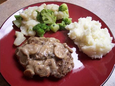 Lean ground beef and turkey are combined with breadcrumbs and sauteed onions then shaped into patties and simmered in a mushroom gravy to create a lightened, healthier version of this retro american dish. Salisbury Steak - healthy style | Healthy dishes ...