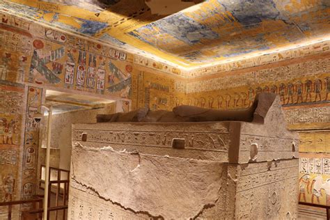 The Tombs Of Ancient Egypt The Valley Of The Kings And Queens