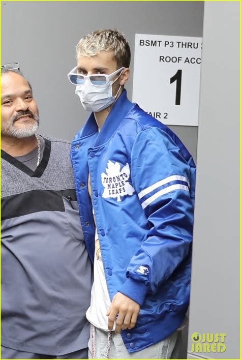 photo justin bieber wears face mask while going to doctors office 02 photo 4449175 just