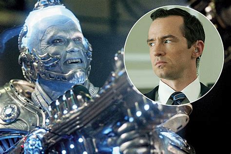 Gotham Coldly Finds Its Mr Freeze In A House Of Cards