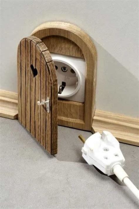 15 Clever Ways To Hide Your Electrical Outlets Godiygocom Diy