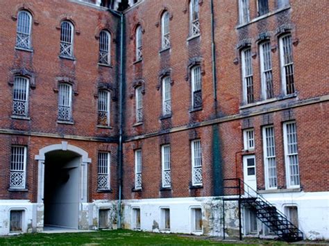 Americas Most Haunted Hospitals And Asylums