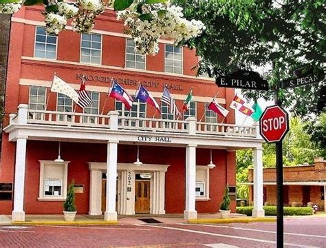 Picture Of City Hall In Historic Nacogdoches9 Flags Small