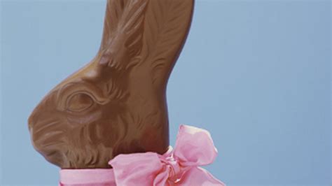 Most Of Us Eat Chocolate Easter Bunnies In The Same Way And Scientists Have Worked Out Why