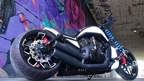 Custom Harley Davidson 300 Razor Is Not Your Regular La Police