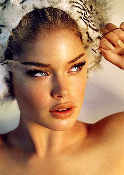pin by cara haley on fashion and vogue doutzen kroes beauty book