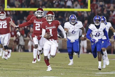 In The Heart Of Texas Kyler Murray Fans Are Rooting For An Oklahoma Qb
